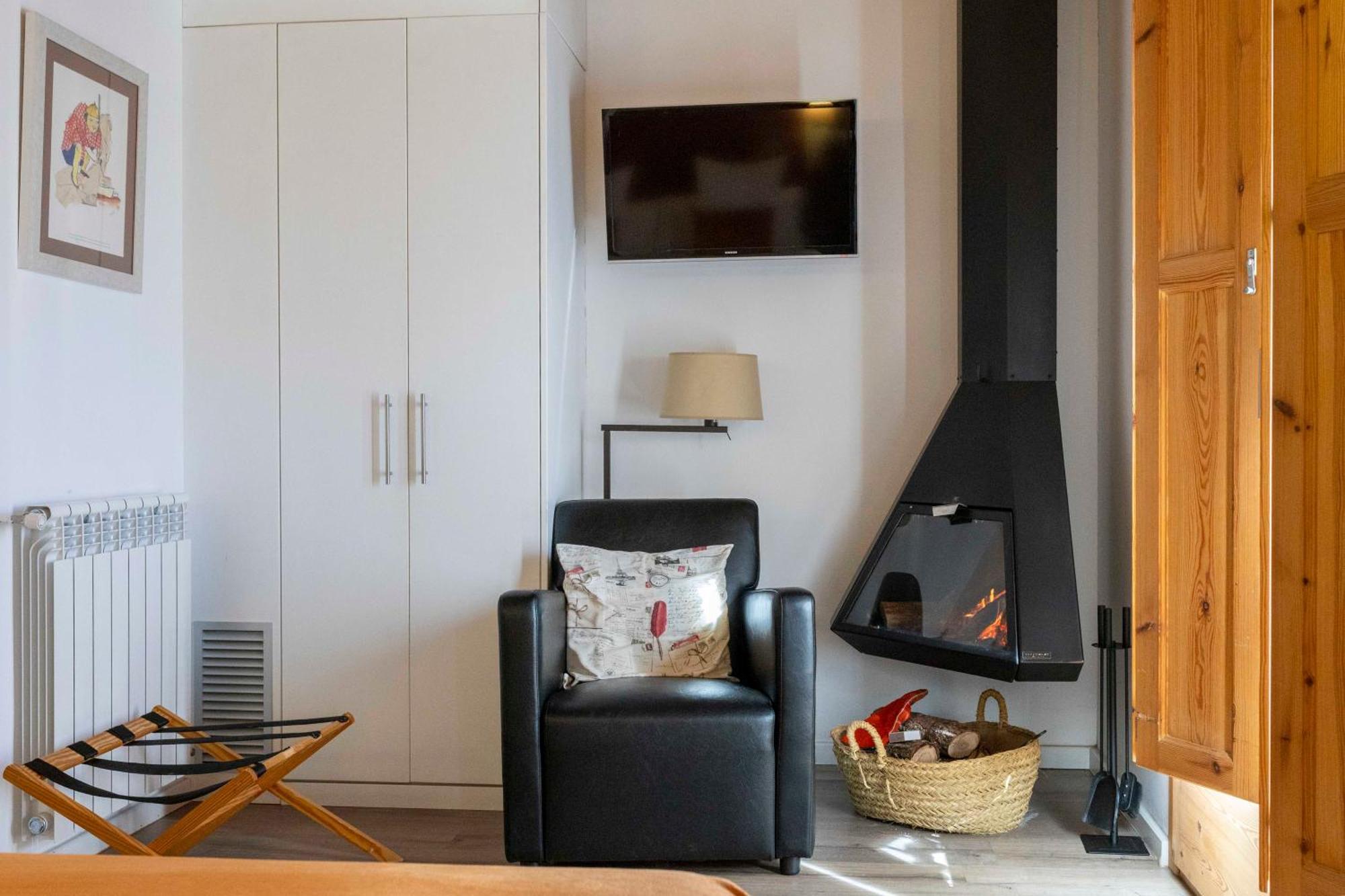 Hotel La Freixera Solsona Kültér fotó