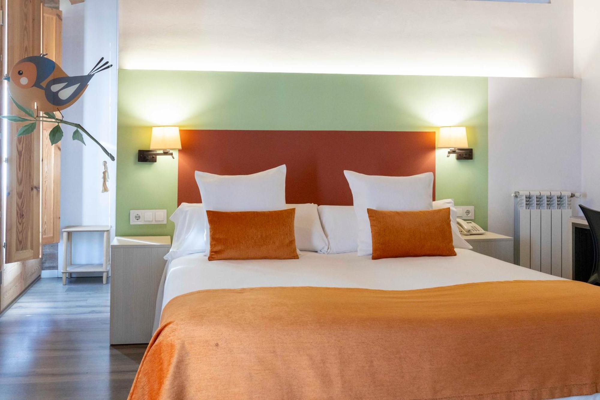 Hotel La Freixera Solsona Kültér fotó