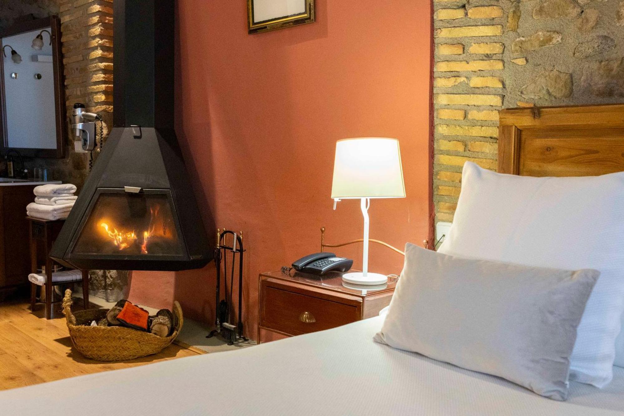 Hotel La Freixera Solsona Kültér fotó
