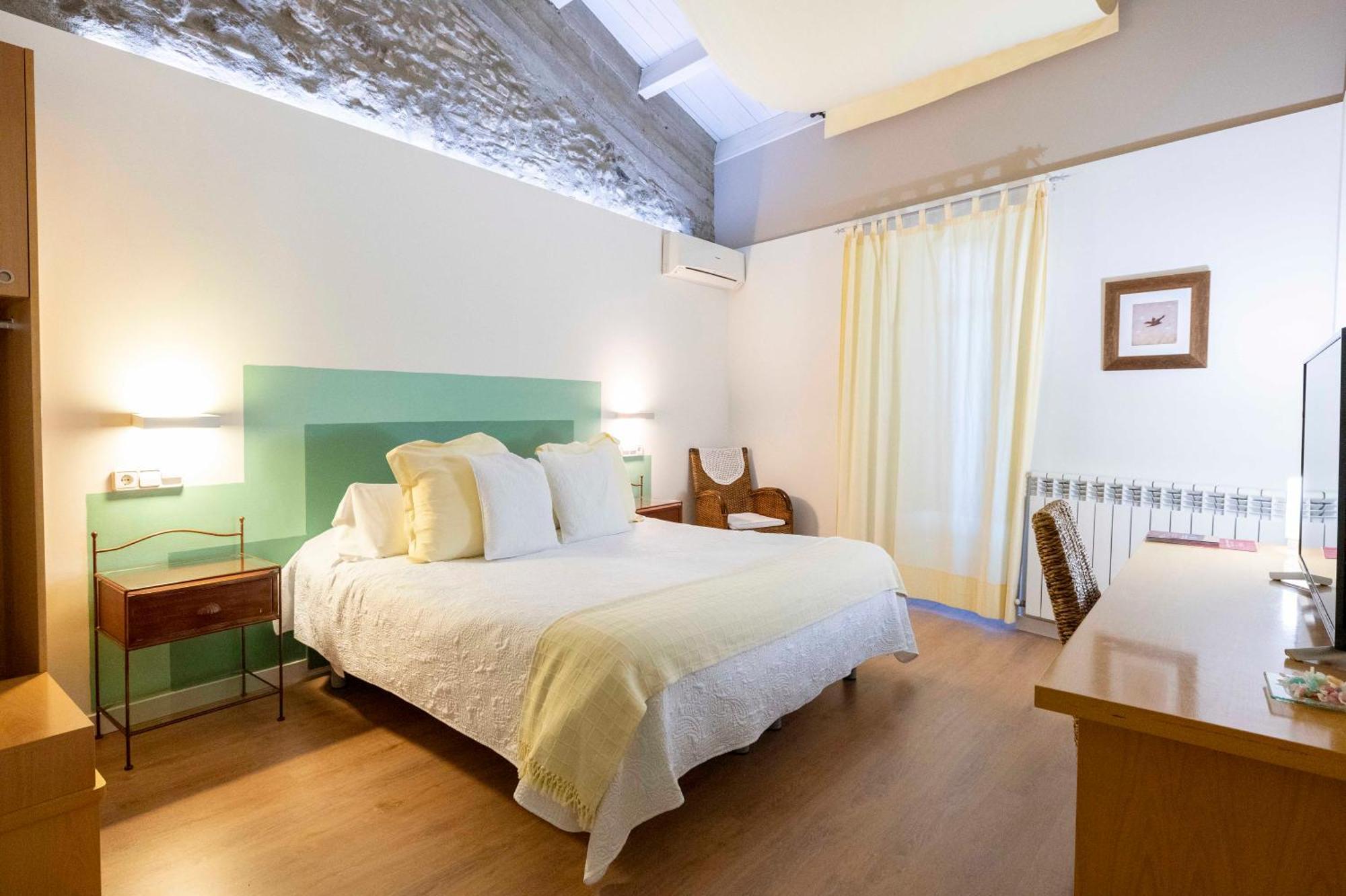 Hotel La Freixera Solsona Kültér fotó